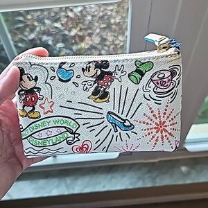 BNWT Dooney and Burke Original Print Cosmetic Bag